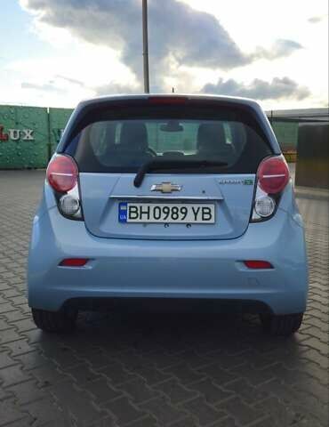 Синий Шевроле Spark EV, объемом двигателя 0 л и пробегом 44 тыс. км за 8300 $, фото 4 на Automoto.ua