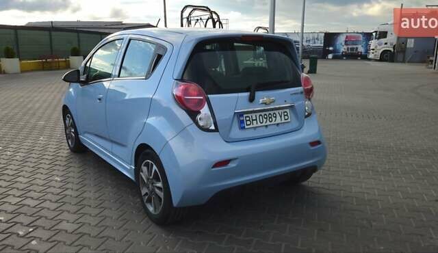Синий Шевроле Spark EV, объемом двигателя 0 л и пробегом 44 тыс. км за 8300 $, фото 9 на Automoto.ua