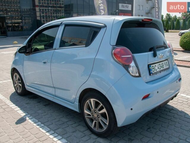Синий Шевроле Spark EV, объемом двигателя 0 л и пробегом 79 тыс. км за 6700 $, фото 4 на Automoto.ua