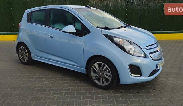 Синий Шевроле Spark EV, объемом двигателя 0 л и пробегом 44 тыс. км за 8300 $, фото 16 на Automoto.ua