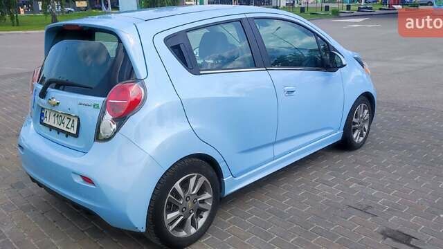 Синий Шевроле Spark EV, объемом двигателя 0 л и пробегом 70 тыс. км за 8500 $, фото 6 на Automoto.ua