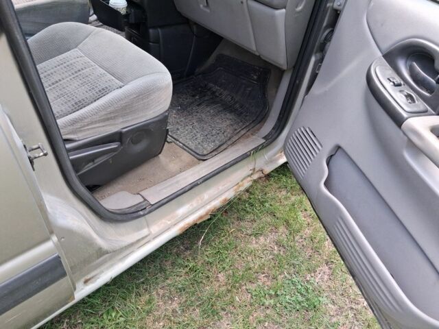 Коричневий Шевроле Venture, об'ємом двигуна 3 л та пробігом 350 тис. км за 1200 $, фото 6 на Automoto.ua