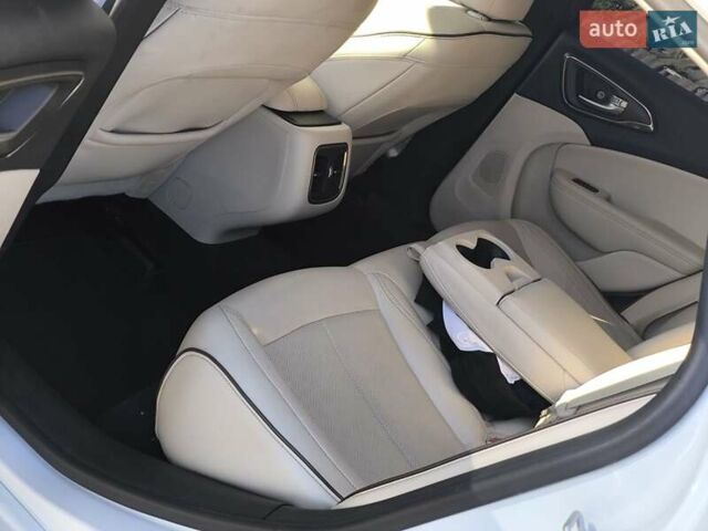 Білий Крайслер 200, об'ємом двигуна 2.36 л та пробігом 90 тис. км за 11500 $, фото 26 на Automoto.ua