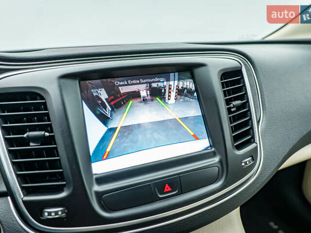 Белый Крайслер 200, объемом двигателя 2.4 л и пробегом 132 тыс. км за 9688 $, фото 15 на Automoto.ua