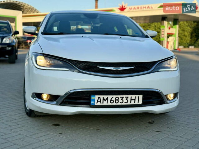 Білий Крайслер 200, об'ємом двигуна 2.4 л та пробігом 140 тис. км за 7950 $, фото 43 на Automoto.ua
