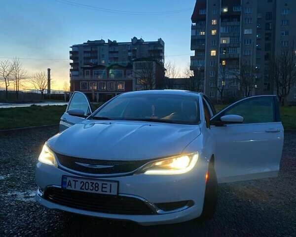 Белый Крайслер 200, объемом двигателя 2.4 л и пробегом 160 тыс. км за 10624 $, фото 9 на Automoto.ua