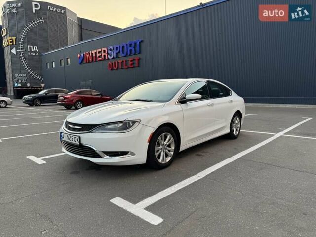 Белый Крайслер 200, объемом двигателя 3.6 л и пробегом 205 тыс. км за 12500 $, фото 3 на Automoto.ua
