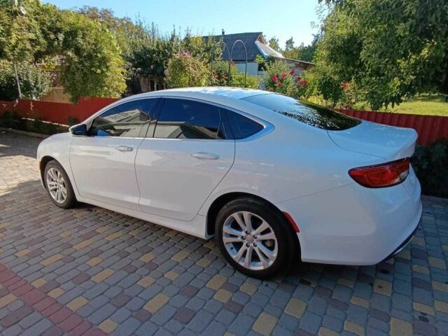 Белый Крайслер 200, объемом двигателя 2.4 л и пробегом 140 тыс. км за 10200 $, фото 11 на Automoto.ua