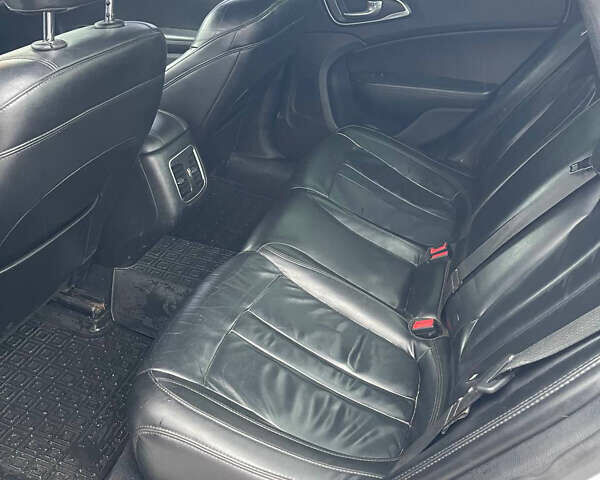 Белый Крайслер 200, объемом двигателя 2.36 л и пробегом 203 тыс. км за 8700 $, фото 8 на Automoto.ua