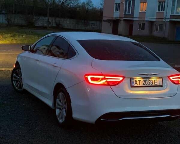 Білий Крайслер 200, об'ємом двигуна 2.4 л та пробігом 151 тис. км за 10579 $, фото 11 на Automoto.ua