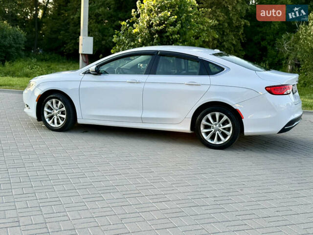 Білий Крайслер 200, об'ємом двигуна 2.4 л та пробігом 140 тис. км за 7950 $, фото 12 на Automoto.ua