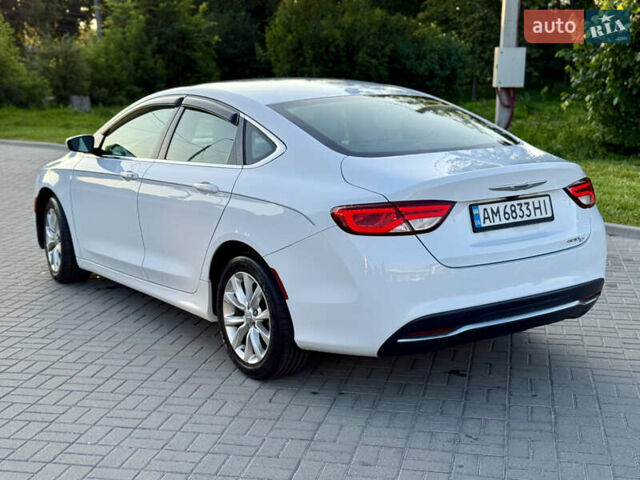 Білий Крайслер 200, об'ємом двигуна 2.4 л та пробігом 140 тис. км за 7950 $, фото 17 на Automoto.ua