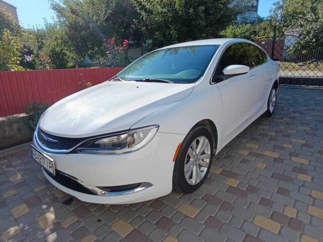 Белый Крайслер 200, объемом двигателя 2.4 л и пробегом 140 тыс. км за 10200 $, фото 6 на Automoto.ua