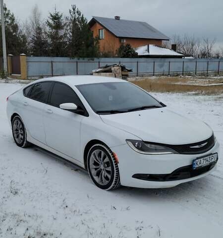 Белый Крайслер 200, объемом двигателя 2.4 л и пробегом 165 тыс. км за 9600 $, фото 16 на Automoto.ua