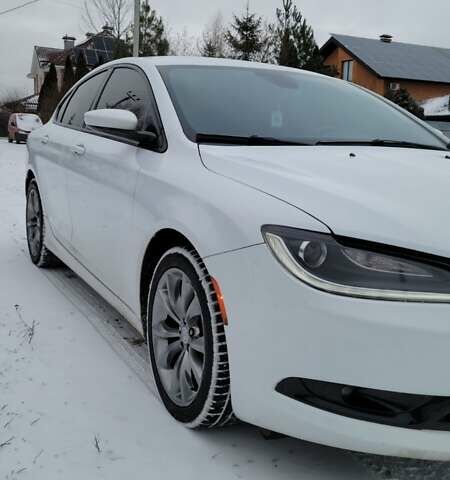 Белый Крайслер 200, объемом двигателя 2.4 л и пробегом 165 тыс. км за 9600 $, фото 18 на Automoto.ua