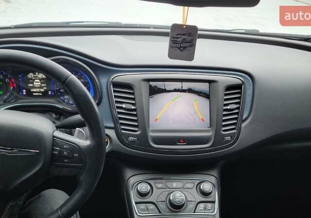 Белый Крайслер 200, объемом двигателя 2.4 л и пробегом 165 тыс. км за 9600 $, фото 27 на Automoto.ua