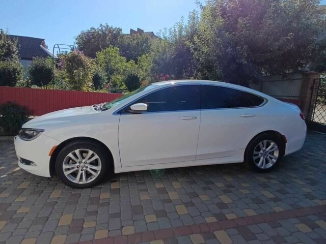 Белый Крайслер 200, объемом двигателя 2.4 л и пробегом 140 тыс. км за 10200 $, фото 8 на Automoto.ua