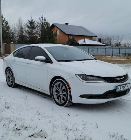 Белый Крайслер 200, объемом двигателя 2.4 л и пробегом 165 тыс. км за 9600 $, фото 15 на Automoto.ua