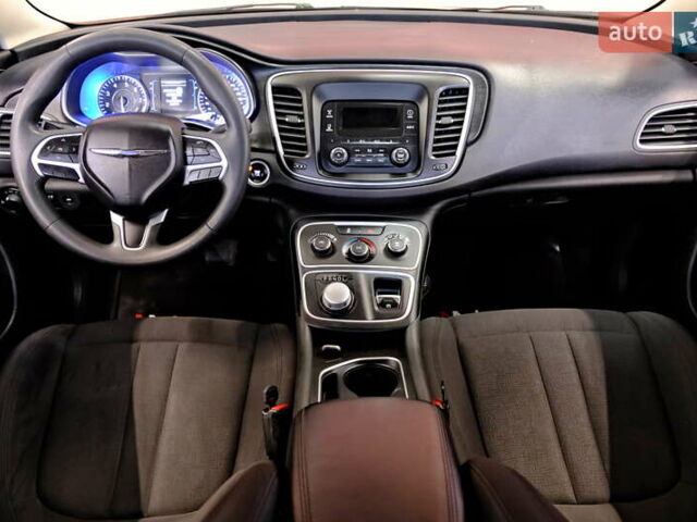 Белый Крайслер 200, объемом двигателя 2.4 л и пробегом 111 тыс. км за 8900 $, фото 40 на Automoto.ua