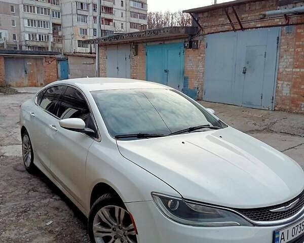 Белый Крайслер 200, объемом двигателя 2.4 л и пробегом 120 тыс. км за 11700 $, фото 8 на Automoto.ua