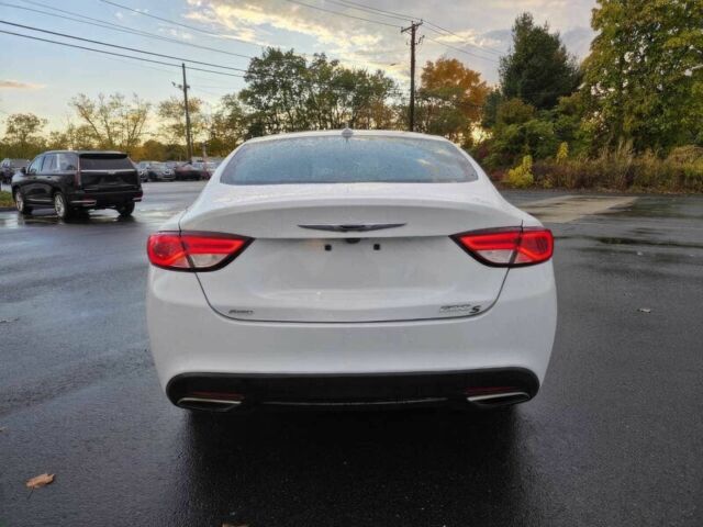 Белый Крайслер 200, объемом двигателя 3.6 л и пробегом 72 тыс. км за 6100 $, фото 6 на Automoto.ua