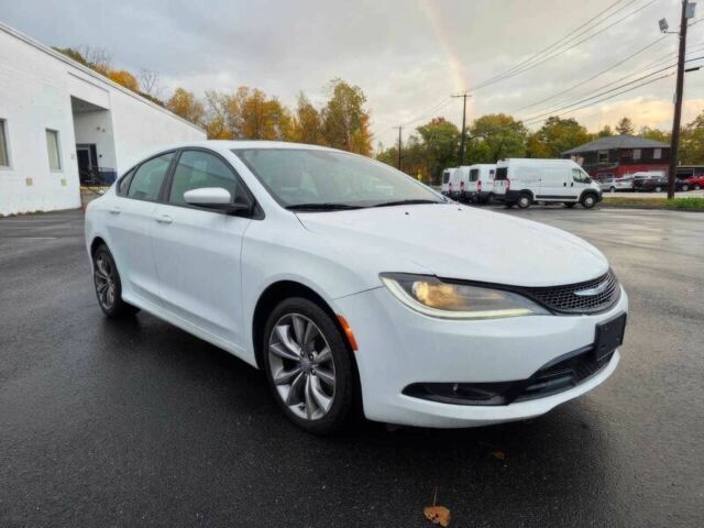 Белый Крайслер 200, объемом двигателя 3.6 л и пробегом 72 тыс. км за 6100 $, фото 2 на Automoto.ua