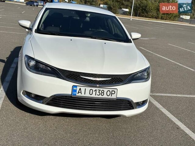 Белый Крайслер 200, объемом двигателя 2.36 л и пробегом 217 тыс. км за 8700 $, фото 12 на Automoto.ua
