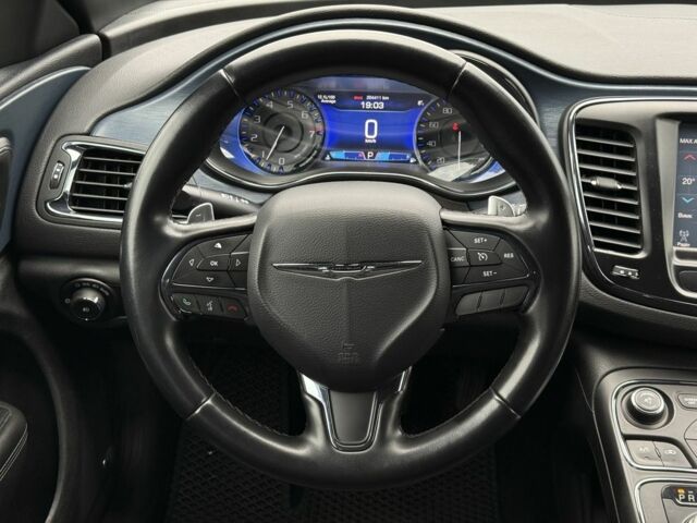 Белый Крайслер 200, объемом двигателя 3.6 л и пробегом 204 тыс. км за 9900 $, фото 12 на Automoto.ua