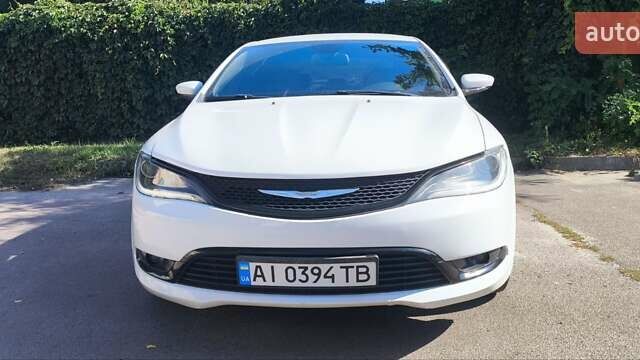 Білий Крайслер 200, об'ємом двигуна 3.6 л та пробігом 204 тис. км за 10999 $, фото 8 на Automoto.ua
