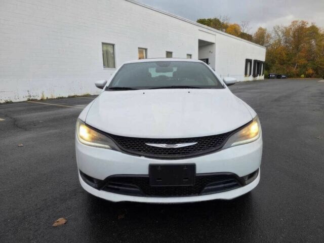 Белый Крайслер 200, объемом двигателя 3.6 л и пробегом 72 тыс. км за 6100 $, фото 1 на Automoto.ua