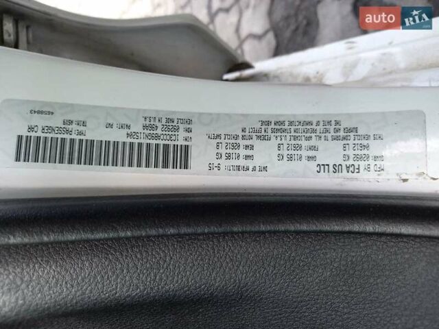 Білий Крайслер 200, об'ємом двигуна 2.36 л та пробігом 185 тис. км за 10500 $, фото 16 на Automoto.ua