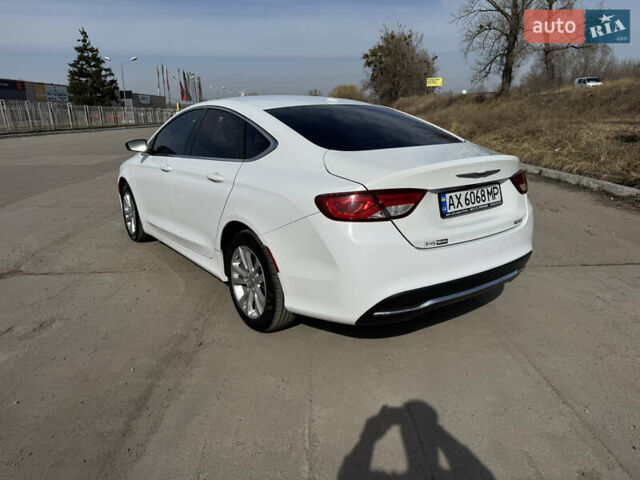 Белый Крайслер 200, объемом двигателя 2.4 л и пробегом 160 тыс. км за 9300 $, фото 2 на Automoto.ua