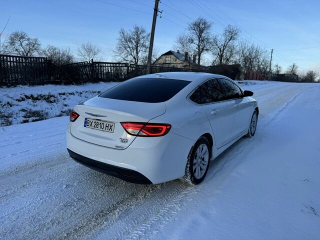 Білий Крайслер 200, об'ємом двигуна 2.4 л та пробігом 135 тис. км за 8650 $, фото 3 на Automoto.ua