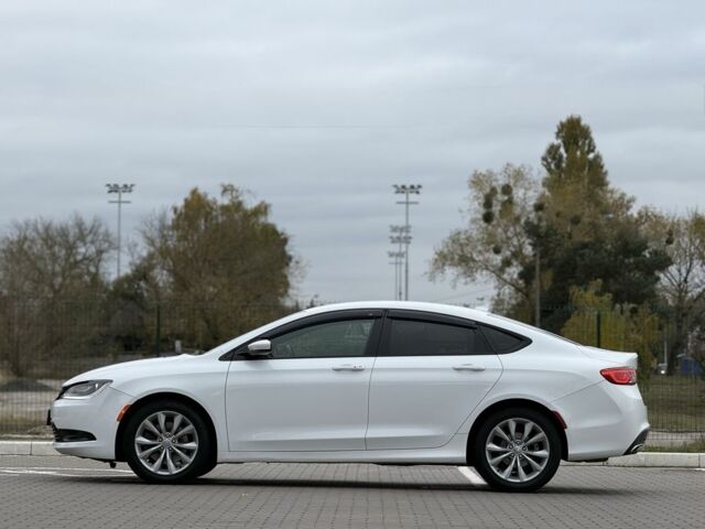 Белый Крайслер 200, объемом двигателя 3.6 л и пробегом 204 тыс. км за 9900 $, фото 4 на Automoto.ua