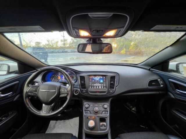 Белый Крайслер 200, объемом двигателя 3.6 л и пробегом 72 тыс. км за 6100 $, фото 9 на Automoto.ua