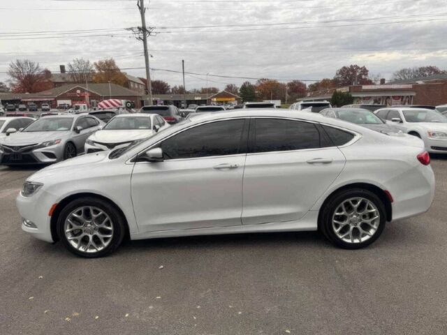 Білий Крайслер 200, об'ємом двигуна 3.6 л та пробігом 79 тис. км за 4800 $, фото 4 на Automoto.ua