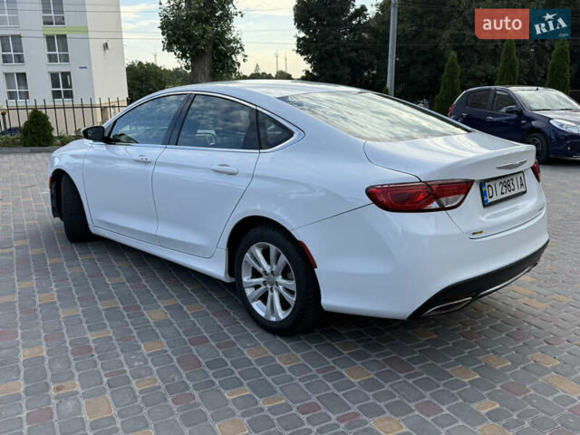 Білий Крайслер 200, об'ємом двигуна 3.6 л та пробігом 125 тис. км за 9700 $, фото 2 на Automoto.ua