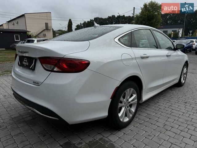 Білий Крайслер 200, об'ємом двигуна 2.4 л та пробігом 101 тис. км за 9500 $, фото 13 на Automoto.ua