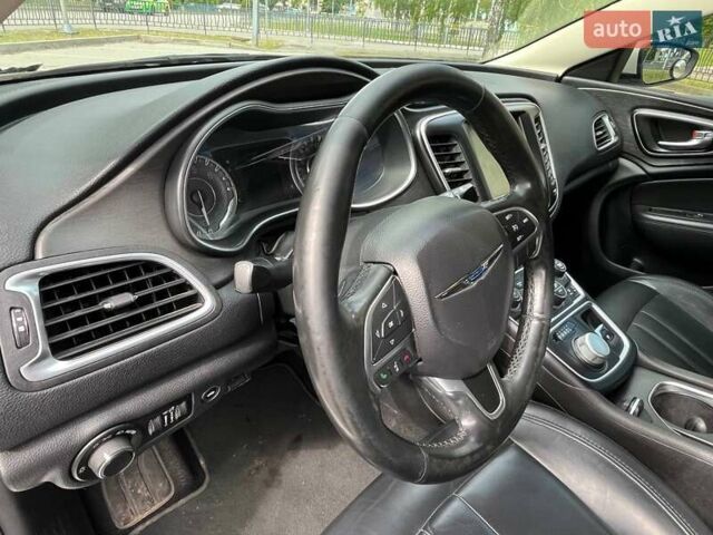 Белый Крайслер 200, объемом двигателя 2.36 л и пробегом 200 тыс. км за 9700 $, фото 42 на Automoto.ua