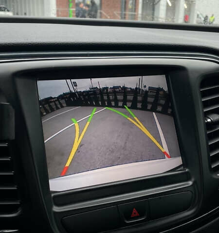 Білий Крайслер 200, об'ємом двигуна 3.61 л та пробігом 186 тис. км за 10600 $, фото 19 на Automoto.ua