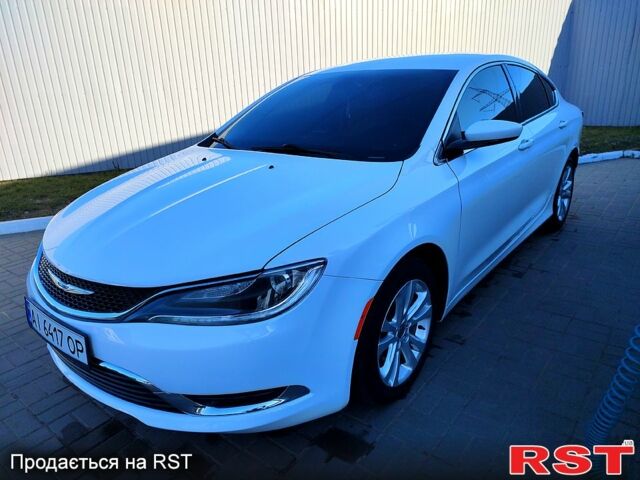 Белый Крайслер 200, объемом двигателя 2.4 л и пробегом 125 тыс. км за 9500 $, фото 13 на Automoto.ua