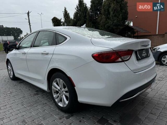 Белый Крайслер 200, объемом двигателя 2.4 л и пробегом 101 тыс. км за 10500 $, фото 10 на Automoto.ua