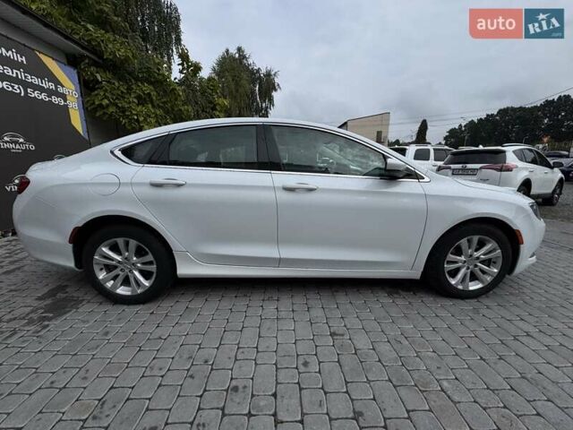 Белый Крайслер 200, объемом двигателя 2.4 л и пробегом 101 тыс. км за 10500 $, фото 15 на Automoto.ua
