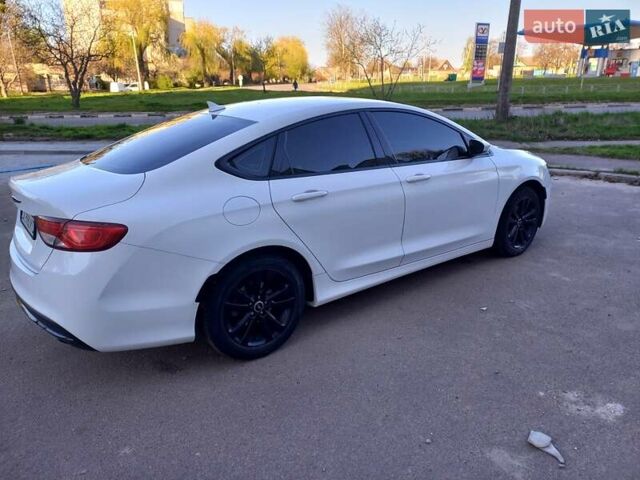 Белый Крайслер 200, объемом двигателя 2.36 л и пробегом 122 тыс. км за 11700 $, фото 21 на Automoto.ua