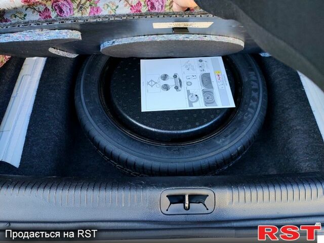 Белый Крайслер 200, объемом двигателя 2.4 л и пробегом 125 тыс. км за 9500 $, фото 5 на Automoto.ua