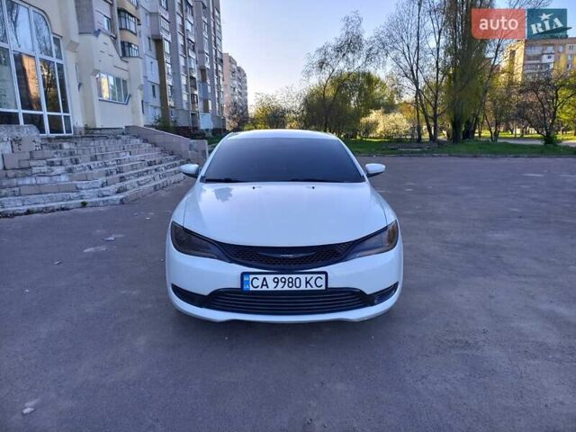 Белый Крайслер 200, объемом двигателя 2.36 л и пробегом 122 тыс. км за 11700 $, фото 30 на Automoto.ua