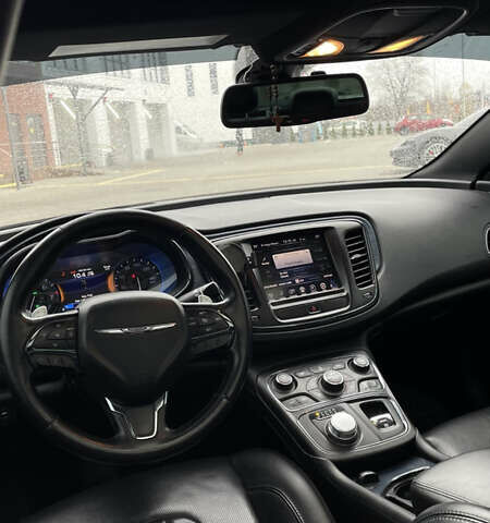 Білий Крайслер 200, об'ємом двигуна 3.61 л та пробігом 186 тис. км за 10600 $, фото 22 на Automoto.ua