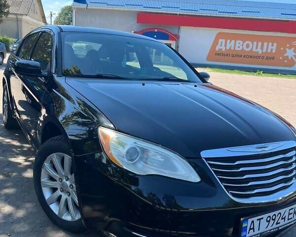 Чорний Крайслер 200, об'ємом двигуна 2.4 л та пробігом 230 тис. км за 8000 $, фото 1 на Automoto.ua