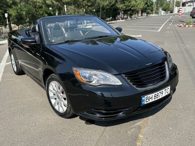 Черный Крайслер 200, объемом двигателя 2.4 л и пробегом 230 тыс. км за 6300 $, фото 11 на Automoto.ua