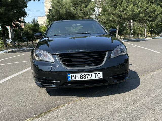 Черный Крайслер 200, объемом двигателя 2.4 л и пробегом 230 тыс. км за 6300 $, фото 7 на Automoto.ua